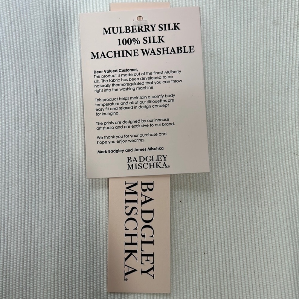 Badgley Mischka Silk Lounge Top-Size M - Picture 7 of 8